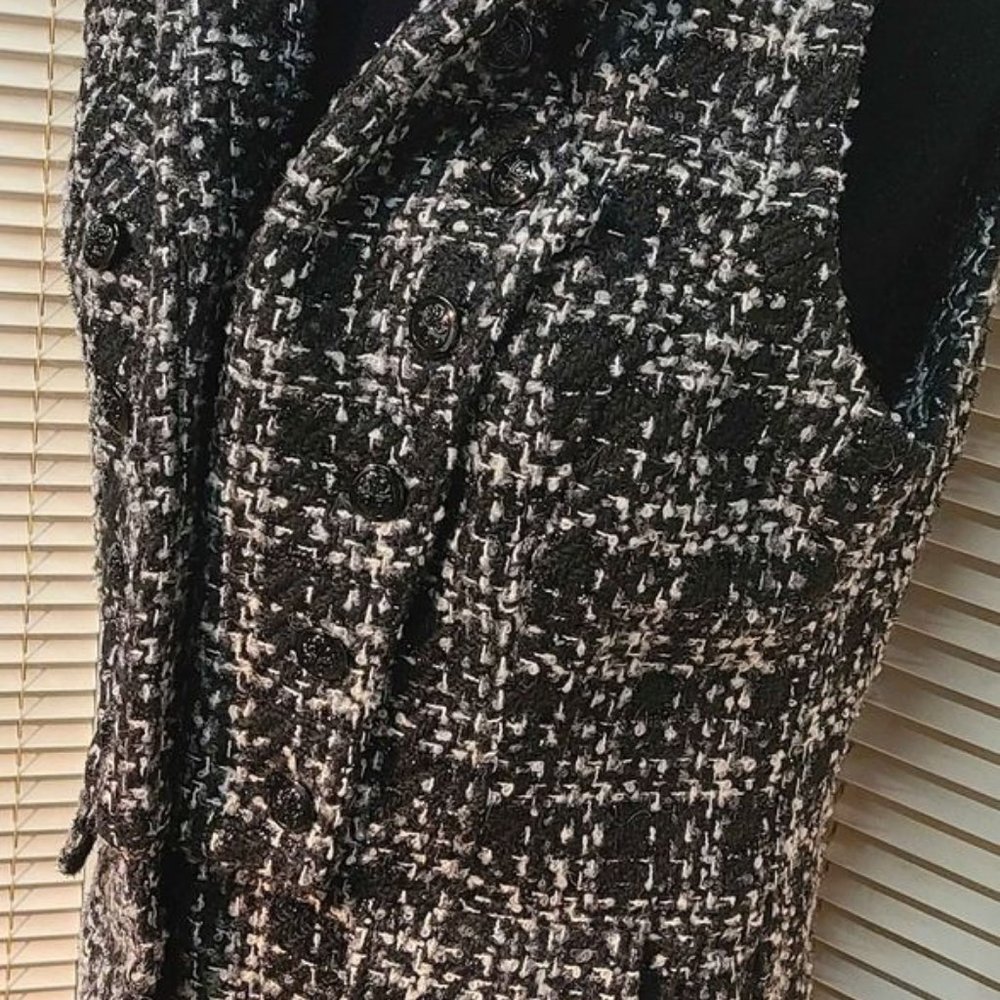 Euro Black White Sweater Vest Medium